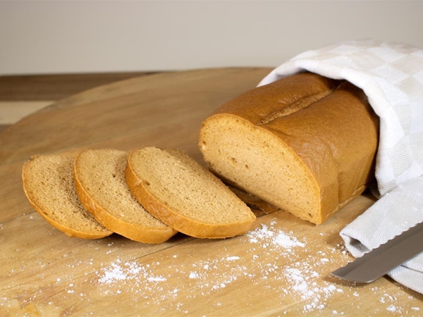 Glutenvrij goudblond brood
