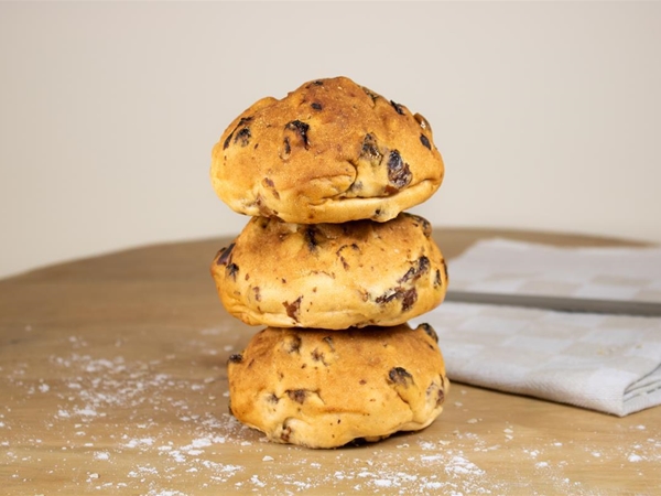 Glutenvrije rozijnenbollen per 3
